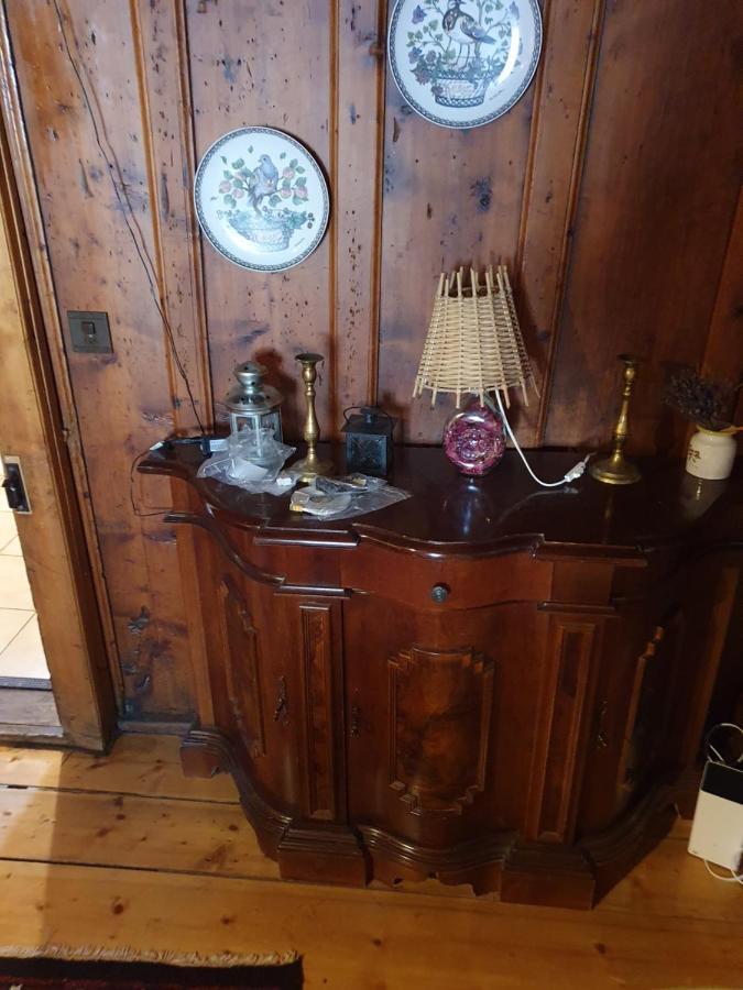 Bourg-Saint-Pierre : Le Cachet D'Antan Apartment Bagian luar foto